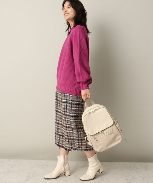 ITS'DEMO（イッツデモ）の「【A4OK/多ポケ/緩衝材ポケット/きれいめテイスト】PC収納リュック（バックパック/リュック・レディース・ダークグレー/カーキ/アイボリー・00）」の21枚目の写真