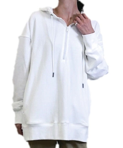 Alil(アリル)の「【Alil】アリル 裏毛 ハーフジップ パーカー 大人カジュアル 韓国 ファッション ストリート(パーカー・メンズ・ブラック/グレイッシュベージュ/オフホワイト・LARGE/MEDIUM/SMALL)」の4枚目の写真