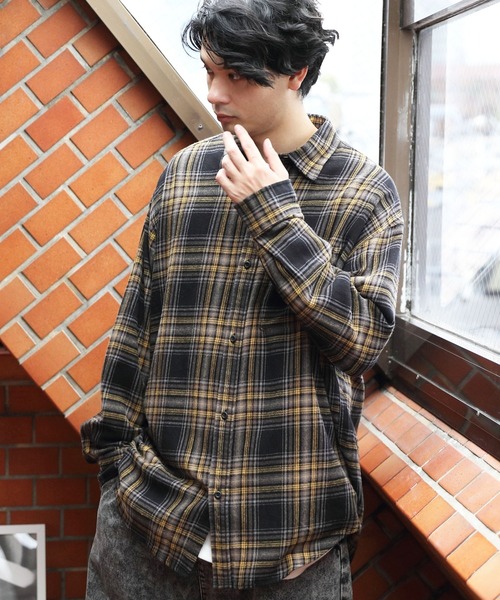 ８(eight)（エイト）の「オーバーサイズネルシャツ（シャツ/ブラウス・メンズ・ホワイト/グレー/ブラック・LARGE/MEDIUM）」の3枚目の写真