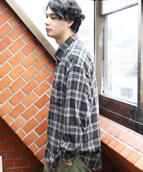 ８(eight)（エイト）の「オーバーサイズネルシャツ（シャツ/ブラウス・メンズ・ホワイト/グレー/ブラック・LARGE/MEDIUM）」の17枚目の写真