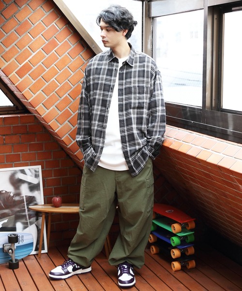 ８(eight)（エイト）の「オーバーサイズネルシャツ（シャツ/ブラウス・メンズ・ホワイト/グレー/ブラック・LARGE/MEDIUM）」の18枚目の写真