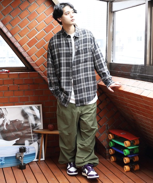 ８(eight)（エイト）の「オーバーサイズネルシャツ（シャツ/ブラウス・メンズ・ホワイト/グレー/ブラック・LARGE/MEDIUM）」の19枚目の写真