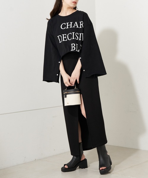 Chico(チコ)の「【2023SS】クロップドビックロゴトップス(Tシャツ/カットソー・レディース・アイボリー/ブラック/ホワイト系その他2・FREE)」の14枚目の写真