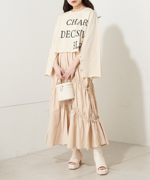 Chico(チコ)の「【2023SS】クロップドビックロゴトップス(Tシャツ/カットソー・レディース・アイボリー/ブラック/ホワイト系その他2・FREE)」の7枚目の写真