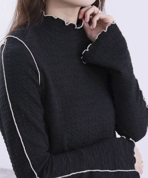 fredy emue（フレディエミュ）の「カットJQメローハイネックカットソー（Tシャツ/カットソー・レディース・ブラック/オフホワイト/サックスブルー・38）」の3枚目の写真