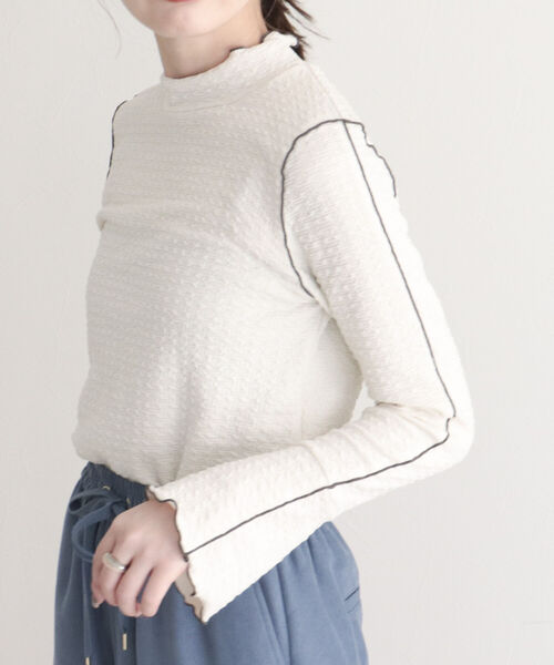 fredy emue（フレディエミュ）の「カットJQメローハイネックカットソー（Tシャツ/カットソー・レディース・ブラック/オフホワイト/サックスブルー・38）」の22枚目の写真