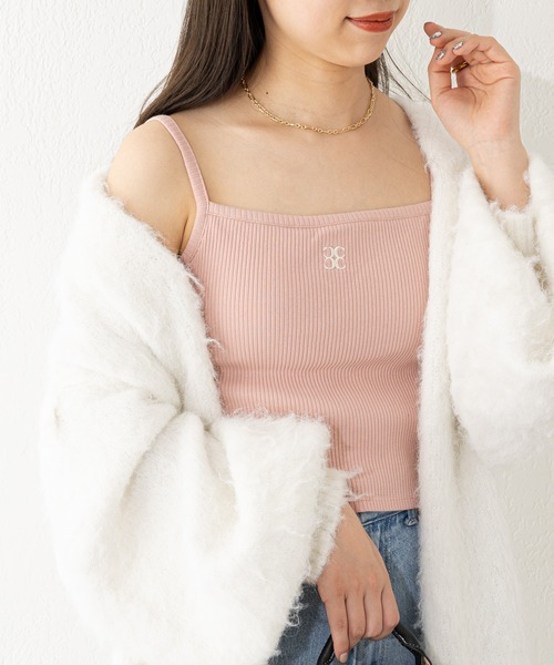 Chico（チコ）の「胸刺繍パット付キャミソール（キャミソール