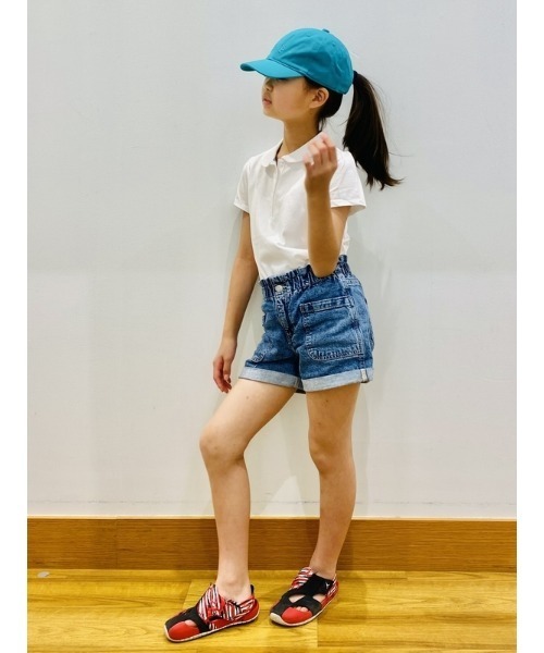 GAP(ギャップ)の「ウォッシュウェル ハイライズ ペーパーバッグ マムジーン ショートパンツ (キッズ)(デニムパンツ・キッズ・ライトインディゴブルー・6/8/10/12/14/16)」の8枚目の写真