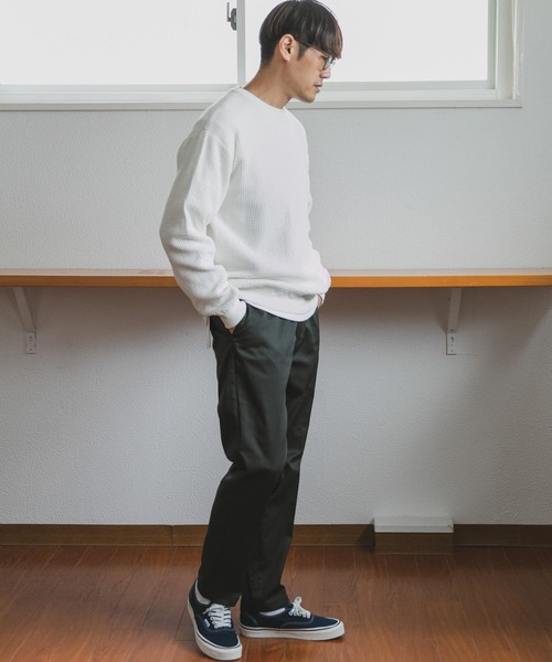 URBAN RESEARCH DOORS(アーバンリサーチドアーズ)の「ドライタッチワッフルニット(ニット/セーター・メンズ・チャコールグレー/オフホワイト/グリーン・MEDIUM/LARGE)」の9枚目の写真