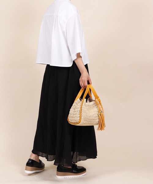 Bermosa（ベルモサ）の「タッセル付き かごバッグ（かごバッグ・レディース・ブラック/ピンクベージュ/ブラウン系その他/ブルー/マスタード・FREE）」の13枚目の写真