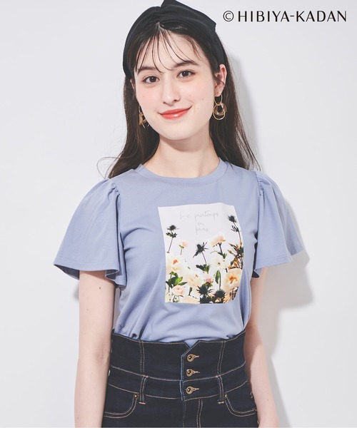 31 Sons de mode(トランテアン ソン ドゥ モード)の「フリルスリーブフラワープリントTシャツ(Tシャツ/カットソー・レディース・ブラック/オフホワイト/サックスブルー・36)」の17枚目の写真