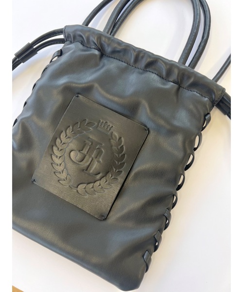 JUMELLE（ジュメロ）の「【累計販売1500個突破】JM emblem draw bag（ショルダーバッグ・レディース・ブラック/アイボリー・FREE）」の7枚目の写真