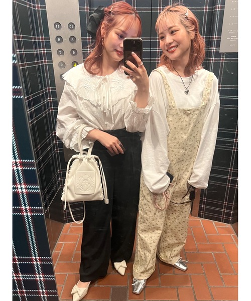 jumelle（ジュメロ）の「【累計販売1500個突破】JM emblem draw bag（ショルダーバッグ・レディース・ブラック/アイボリー・FREE）」の7枚目の写真