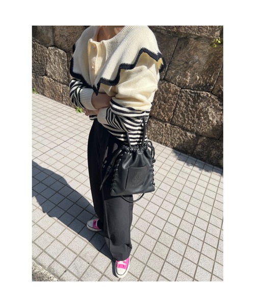 jumelle（ジュメロ）の「【累計販売1500個突破】JM emblem draw bag（ショルダーバッグ・レディース・ブラック/アイボリー・FREE）」の12枚目の写真