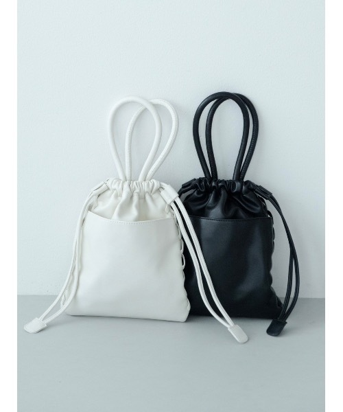 JUMELLE（ジュメロ）の「【累計販売1500個突破】JM emblem draw bag（ショルダーバッグ・レディース・ブラック/アイボリー・FREE）」の9枚目の写真