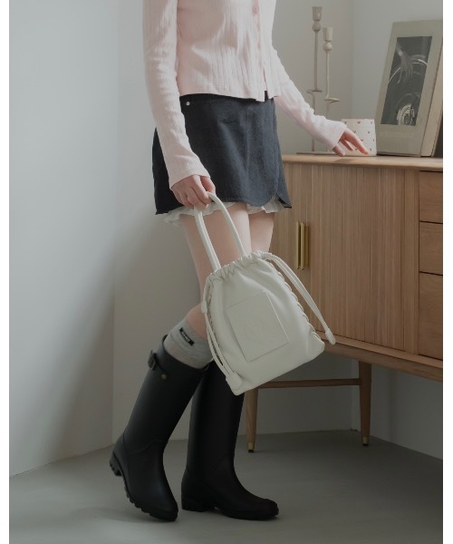 JUMELLE（ジュメロ）の「【累計販売1500個突破】JM emblem draw bag（ショルダーバッグ・レディース・ブラック/アイボリー・FREE）」の17枚目の写真