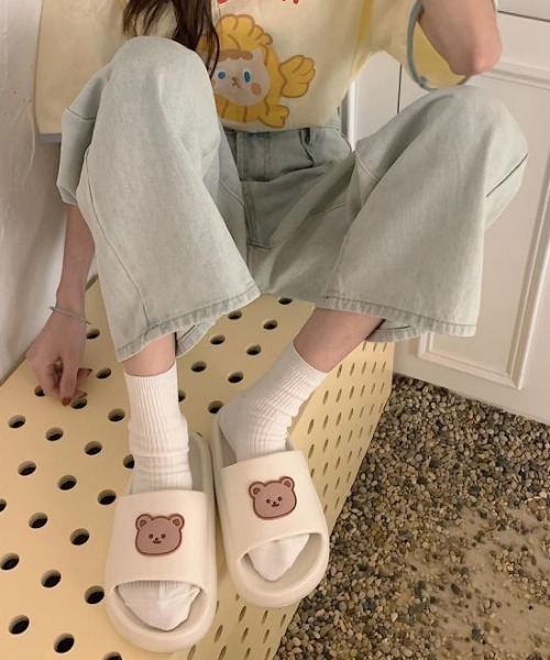 LAC-VERT（ラック・ヴェール）の「ベアシャワーサンダル/スリッパ（サンダル・レディース・ブラック/アイボリー・L/M）」の5枚目の写真