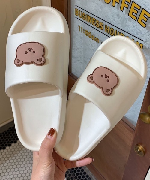 LAC-VERT（ラック・ヴェール）の「ベアシャワーサンダル/スリッパ（サンダル・レディース・ブラック/アイボリー・L/M）」の12枚目の写真