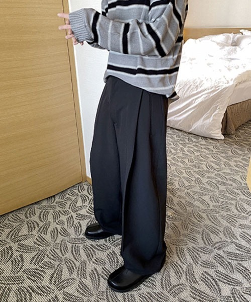 HOLY IN CODE（ホーリーインコード）の「HOLY IN CODE no.9358 s widewide tuck sl（スラックス・メンズ・ブラック・SMALL/MEDIUM/LARGE）」の14枚目の写真