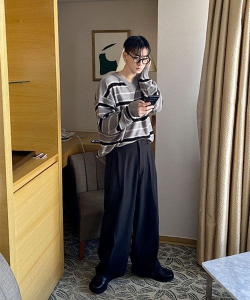 HOLY IN CODE（ホーリーインコード）の「HOLY IN CODE no.9358 s widewide tuck sl（スラックス・メンズ・ブラック・SMALL/MEDIUM/LARGE）」の4枚目の写真