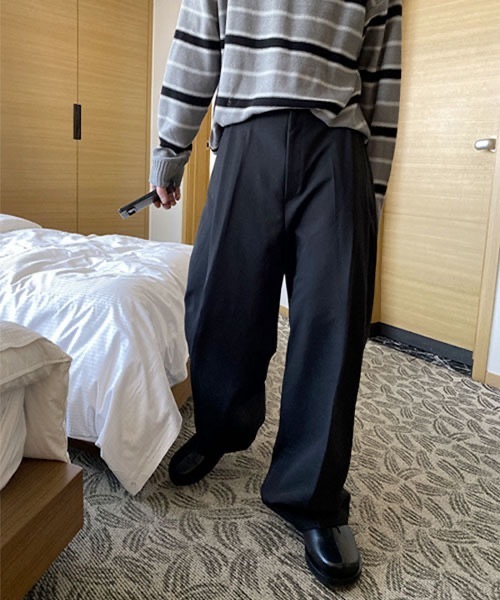 HOLY IN CODE（ホーリーインコード）の「HOLY IN CODE no.9358 s widewide tuck sl（スラックス・メンズ・ブラック・SMALL/MEDIUM/LARGE）」の16枚目の写真