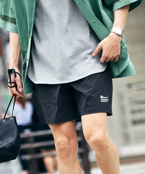 Russell Athletic（ラッセルアスレティック）の「【RUSSELL ATHLETIC】別注 DRI-POWER ショートパンツ（その他パンツ・メンズ・ウッド/ネイビー/チャコールグレー・MEDIUM/LARGE）」の2枚目の写真