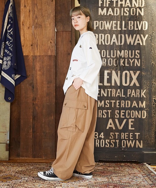 CUBE SUGAR（キューブシュガー）の「天竺カットソーアウトドア刺繍Tシャツ（Tシャツ/カットソー・レディース・ヘザーチャコール/ホワイト/ブラウン/マルチ・M）」の5枚目の写真