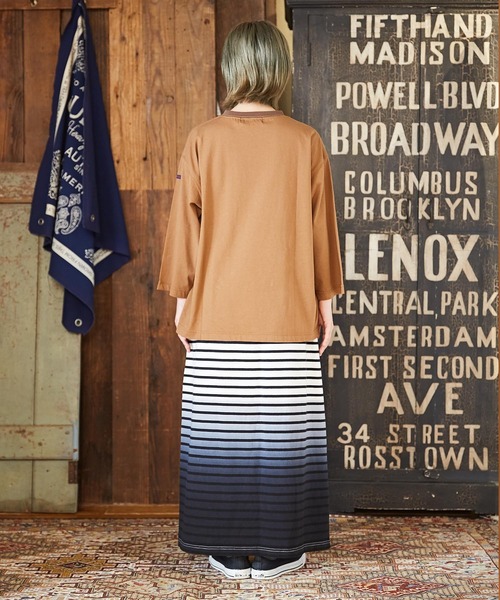 CUBE SUGAR（キューブシュガー）の「天竺カットソーアウトドア刺繍Tシャツ（Tシャツ/カットソー・レディース・ヘザーチャコール/ホワイト/ブラウン/マルチ・M）」の20枚目の写真