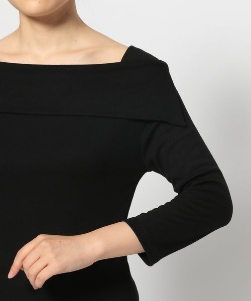 mysty woman（ミスティウーマン）の「オフショルデザインプルオーバー 972019（Tシャツ/カットソー・レディース・ブラック/グレイッシュベージュ/モカ・FREE）」の12枚目の写真