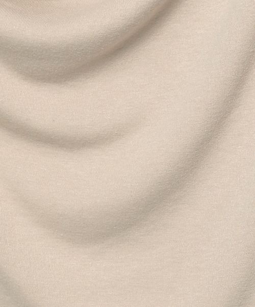 mysty woman（ミスティウーマン）の「オフショルデザインプルオーバー 972019（Tシャツ/カットソー・レディース・ブラック/グレイッシュベージュ/モカ・FREE）」の6枚目の写真