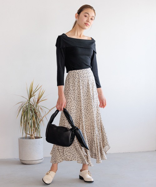 mysty woman（ミスティウーマン）の「オフショルデザインプルオーバー 972019（Tシャツ/カットソー・レディース・ブラック/グレイッシュベージュ/モカ・FREE）」の22枚目の写真