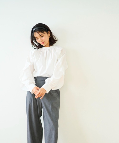 Emma Taylor(エマテイラー)の「スタンドカラーラッフルスリーブブラウス(シャツ/ブラウス・レディース・ブラック/ホワイト・FREE)」の7枚目の写真