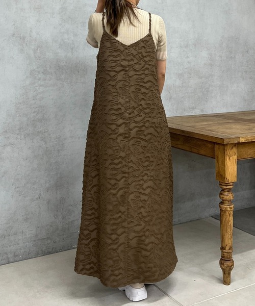 un dix cors（アンディコール）の「フリンジジャガードキャミワンピース（ワンピース・レディース・ブラック/ブラウン・FREE）」の3枚目の写真