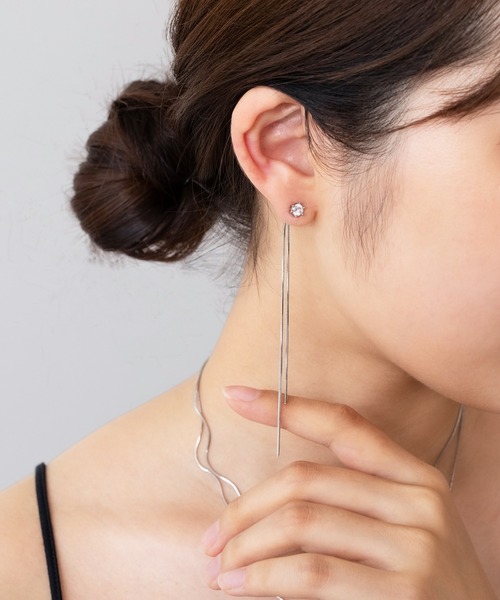 Monocoro toppi（モノコロトッピ）の「ダブル スネーク チェーン ジルコニア ピアス（ピアス（両耳用）・レディース・ゴールド/シルバー・フリー）」の5枚目の写真