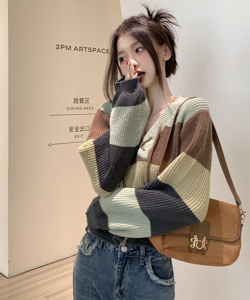 meJane(ミージェーン)の「レースアップランダムボーダーニットプルオーバー(ニット/セーター・レディース・マルチ・FREE)」の6枚目の写真