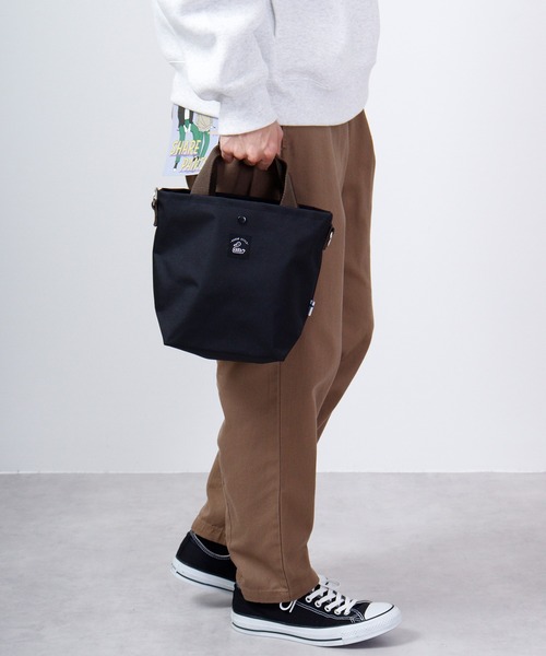 KAKSI(カクシ)の「KAKSI KASANELU ミニトートBAG(トートバッグ・メンズ・カーキ/ブラック/イエロー系その他/グレー系その他/ブルー系その他・FREE)」の2枚目の写真