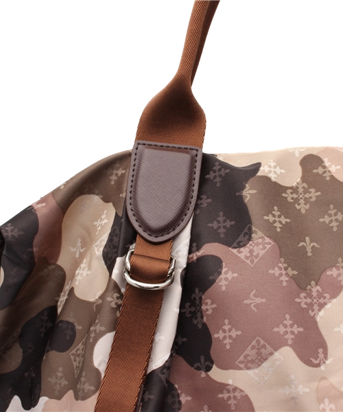 russet for traveller（ラシット　フォー トラベラー）の「シンプルトートバッグ(ショルダー付き)【Tote】（トートバッグ・レディース・カモフラージュ・FREE）」の8枚目の写真