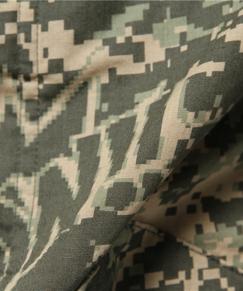 HYSTERIC GLAMOUR(ヒステリックグラマー)の「長袖ミリタリーJK(ミリタリージャケット・メンズ・カーキ/グリーン系カモフラージュ/チャコールグレー・SMALL/LARGE/MEDIUM)」の8枚目の写真