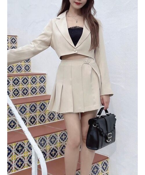 EATME(イートミー)の「ベルテッドフリルフラップバッグ(ショルダーバッグ・レディース・ベージュ/ブラック・FREE)」の4枚目の写真