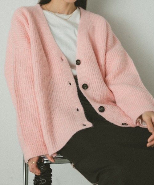 VANNIE U(ヴァニーユー)の「ミックスオーバーVネックカーディガン(ニット/セーター・レディース・ネイビー/イエロー/ライトグリーン/ピンク/ライトブルー・FREE)」の10枚目の写真