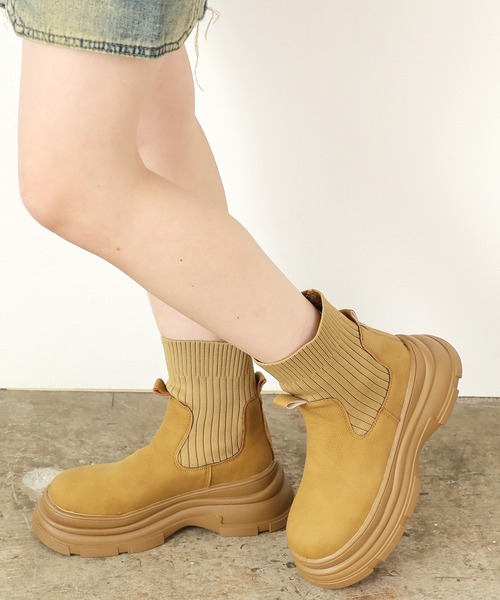 Chick（チック）の「▲SOCKS BOOTS / ソックスブーツ（ブーツ・レディース・ブラウン/ブラック・23/23.5/24）」の17枚目の写真