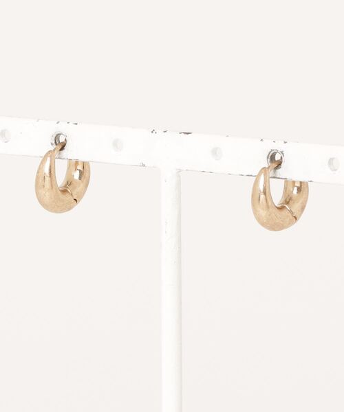 GOLDY（ゴールディ）の「【GOLDY】タイニー フープ ワンタッチ ピアス / 1220501（ピアス（両耳用）・レディース・シルバー/ゴールド/シルバー系その他/ゴールド系その他2・FREE）」の6枚目の写真