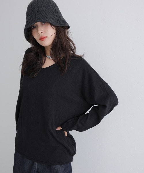 ElegChic(エレグシック)の「Vネックサイド タック セーター(ニット/セーター・レディース・ダークグリーン/ベージュ系その他/ブラック/バーガンディー/オフホワイト・4L/XL/M)」の3枚目の写真