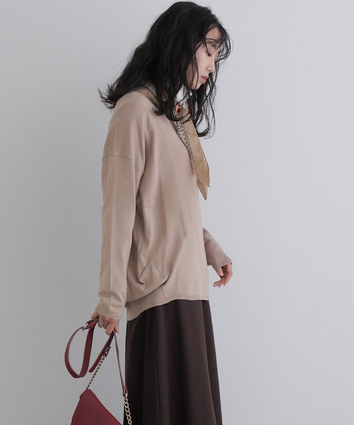 ElegChic(エレグシック)の「Vネックサイド タック セーター(ニット/セーター・レディース・ダークグリーン/ベージュ系その他/ブラック/バーガンディー/オフホワイト・4L/XL/M)」の19枚目の写真