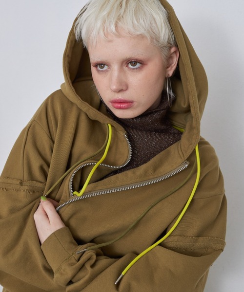 casane(カサネ)の「ビックシルエットジップパーカー(パーカー・レディース・カーキ/ブラック・FREE)」の11枚目の写真
