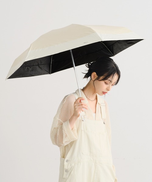 Wpc.（ダブリュピーシー）の「【公式限定アイテム】遮光 切り継ぎタイニー 親骨53cm 日傘 折りたたみ（折りたたみ傘・レディース・サックスブルー/オフホワイト/ラベンダー/ライトブラウン/ピンク系その他/ブラック/ベージュ/グレー・FREE）」の5枚目の写真