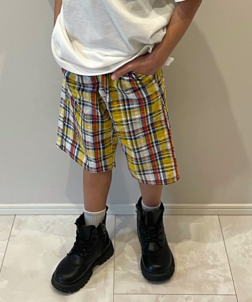 Moujonjon（ムージョンジョン）の「マドラスチェックサッカー6分丈ハーフパンツ（その他パンツ・キッズ・イエロー/ネイビー・90/100/110/120/130/140）」の2枚目の写真