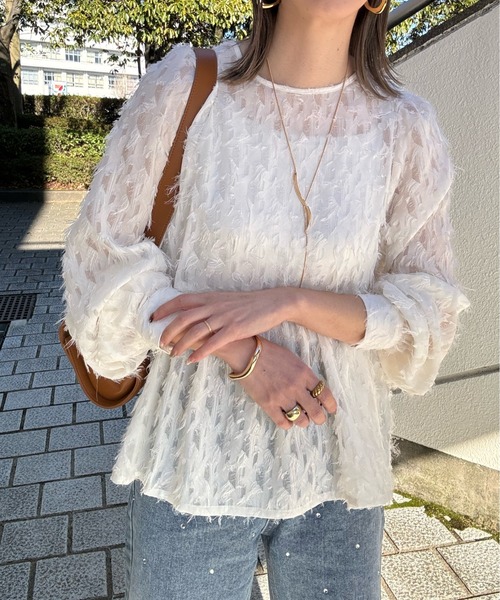 y/m by misato(イムバイミサト)の「シアージャガード袖ボリュームブラウス(シャツ/ブラウス・レディース・ブラック/アイボリー/グレー・FREE)」の2枚目の写真