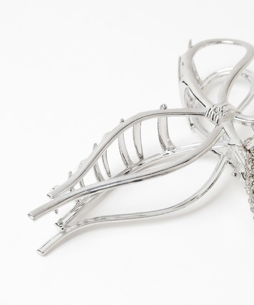 HARE（ハレ）の「リボンモチーフクリップ(HARE)（バレッタ/ヘアクリップ・レディース・シルバー・FREE）」の4枚目の写真