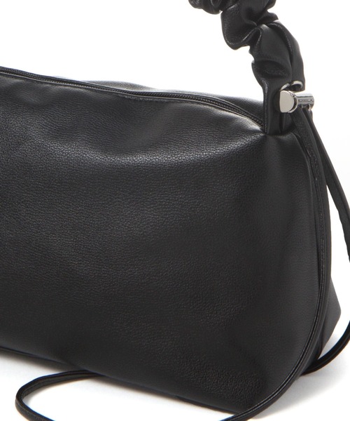 LAKOLE（ラコレ）の「ギャザー2WAYアソート / 111768（ショルダーバッグ・レディース・ブラック系その他/アイボリー/ブラック/グリーン・FREE）」の17枚目の写真